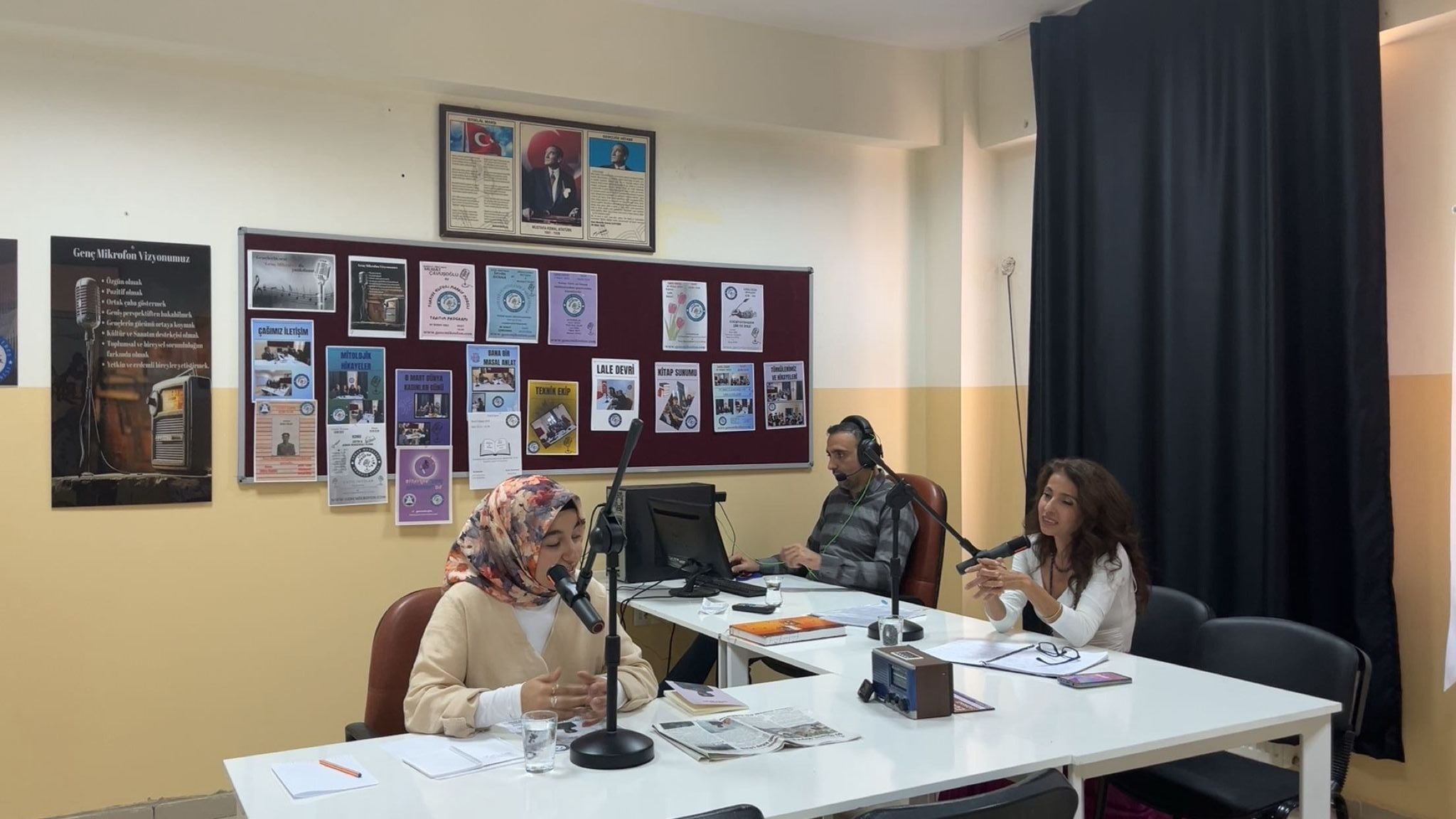 Eski Öğrencimiz Yazar 